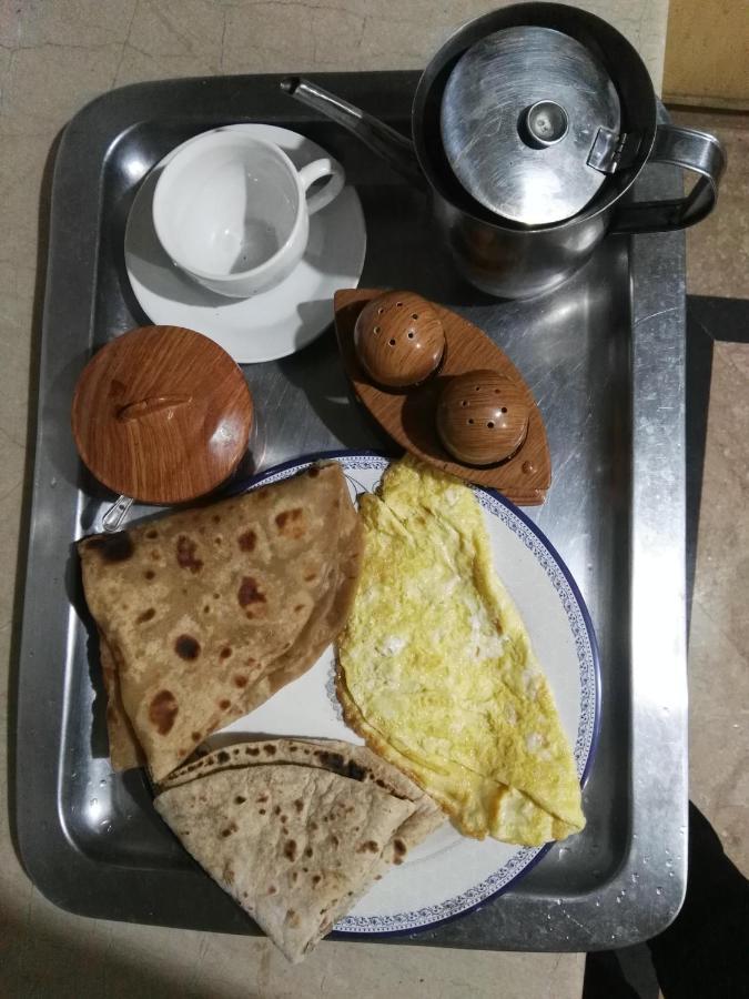 Khyber Inn İslamabad Dış mekan fotoğraf