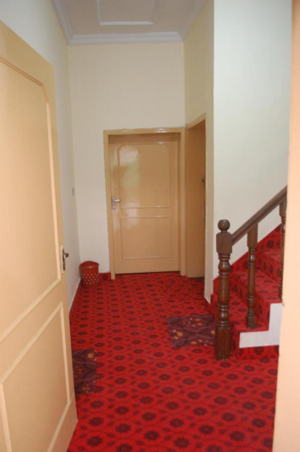 Khyber Inn İslamabad Dış mekan fotoğraf