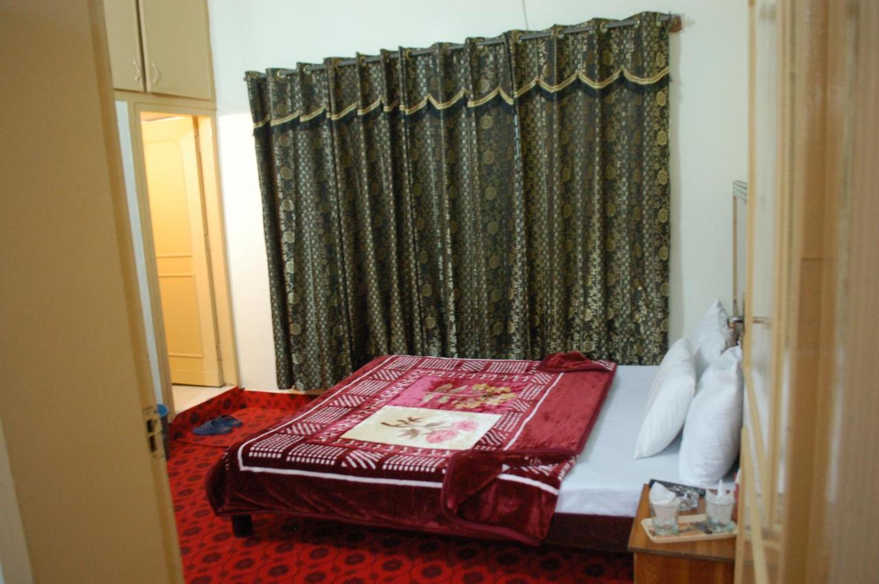 Khyber Inn İslamabad Dış mekan fotoğraf