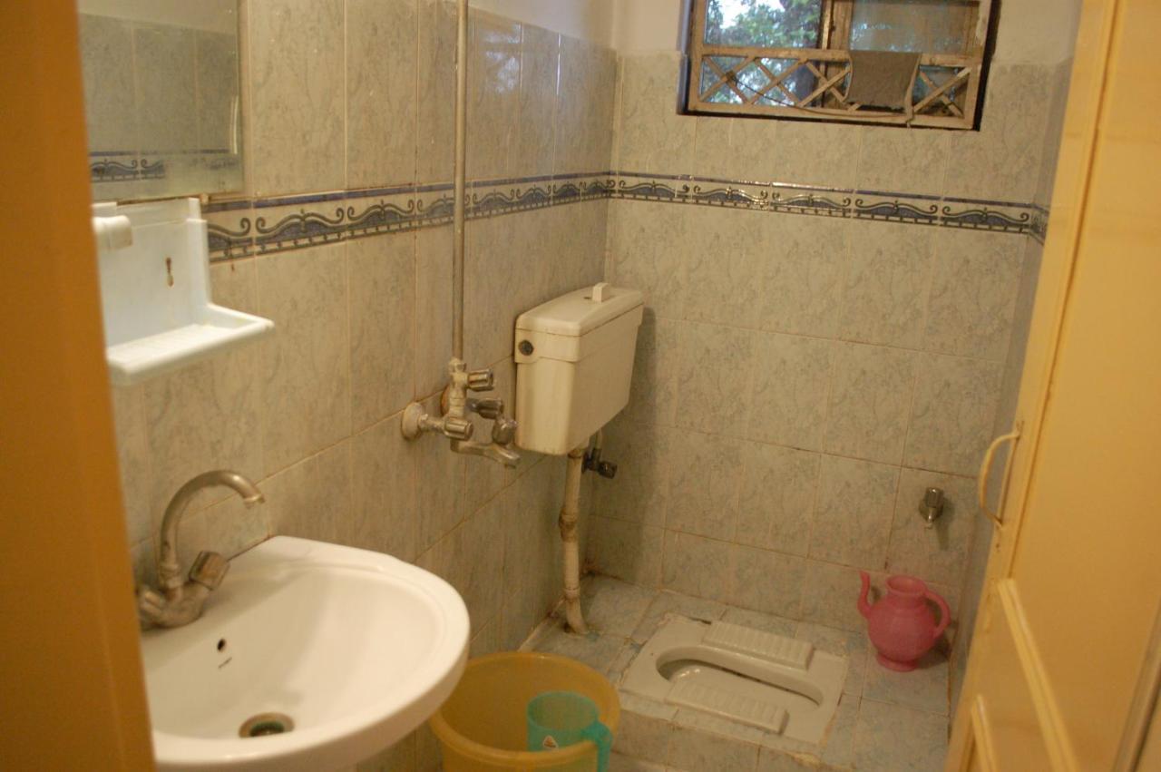 Khyber Inn İslamabad Dış mekan fotoğraf