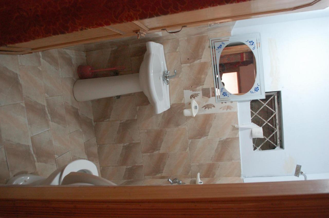 Khyber Inn İslamabad Dış mekan fotoğraf