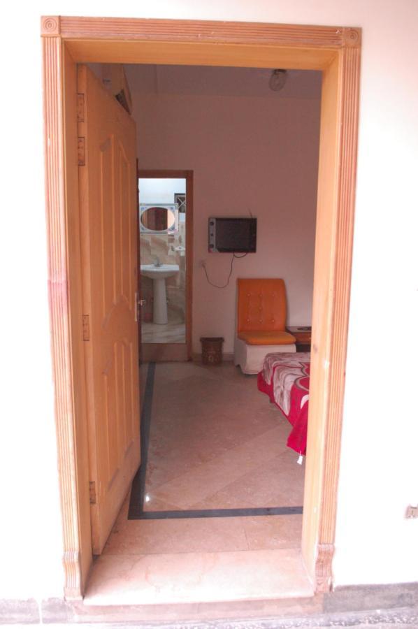 Khyber Inn İslamabad Dış mekan fotoğraf