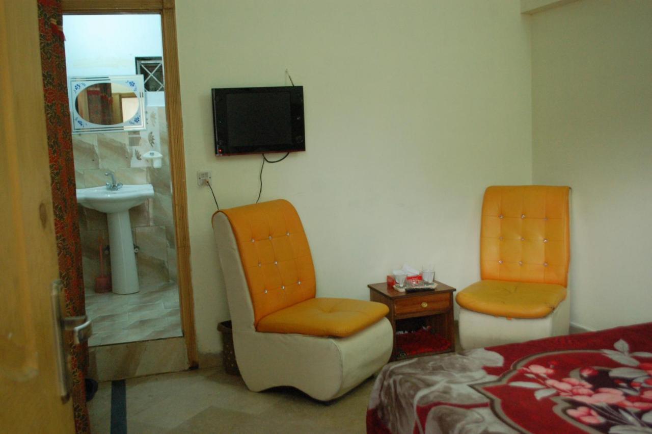 Khyber Inn İslamabad Dış mekan fotoğraf