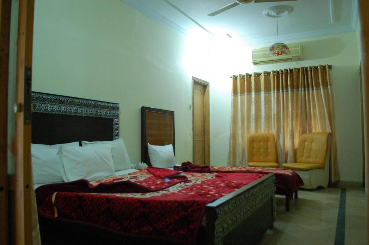 Khyber Inn İslamabad Dış mekan fotoğraf
