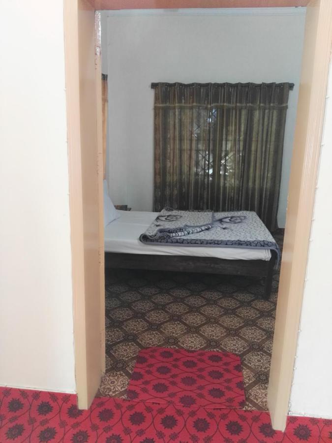 Khyber Inn İslamabad Dış mekan fotoğraf