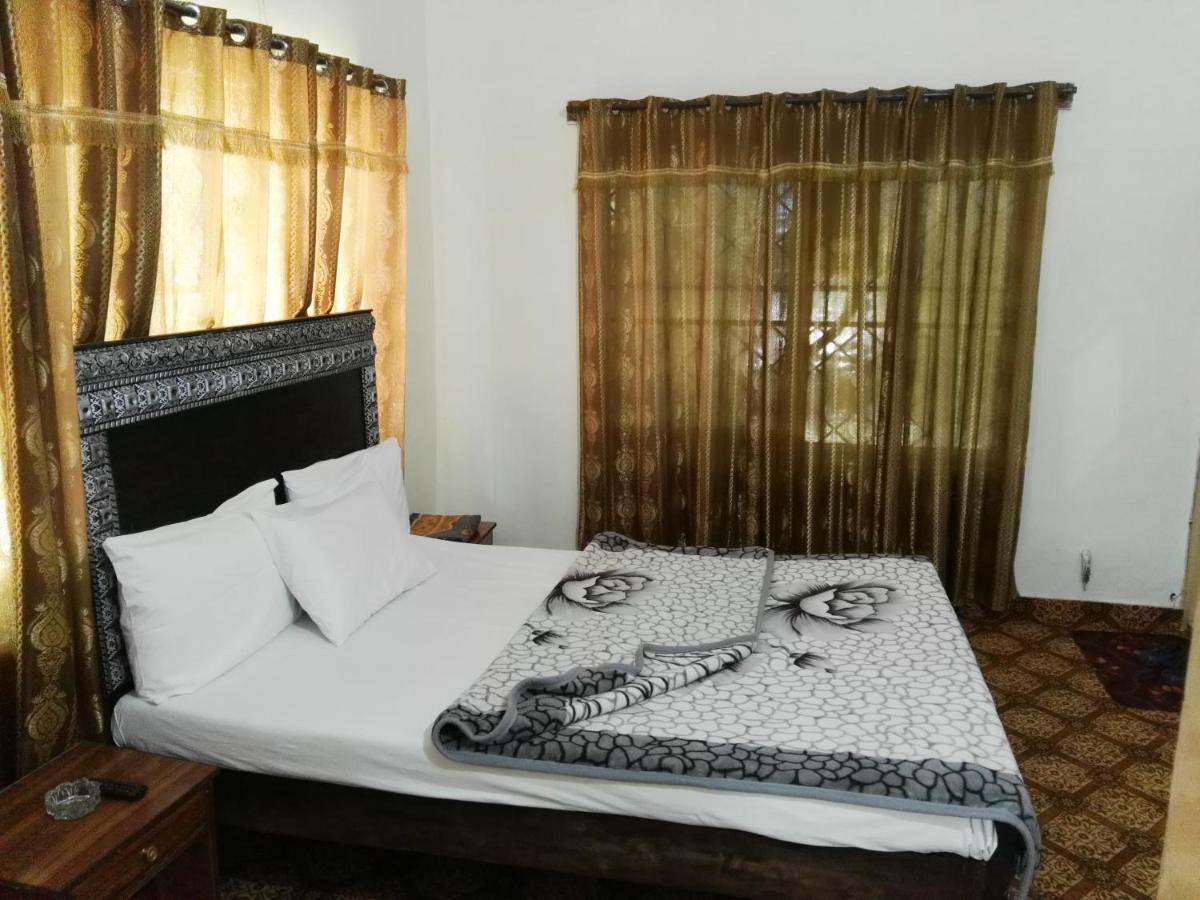 Khyber Inn İslamabad Dış mekan fotoğraf