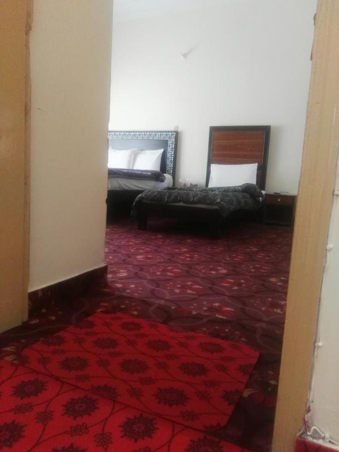 Khyber Inn İslamabad Dış mekan fotoğraf