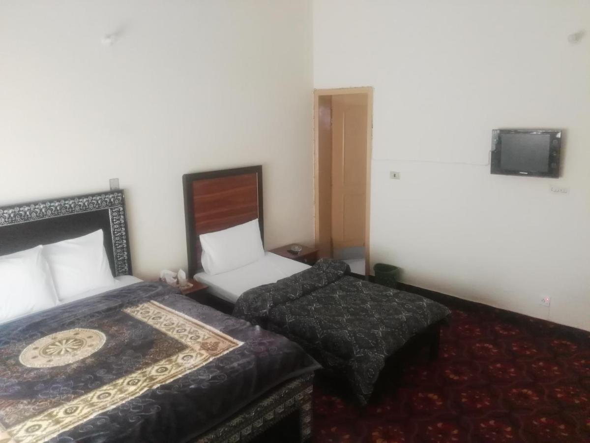 Khyber Inn İslamabad Dış mekan fotoğraf