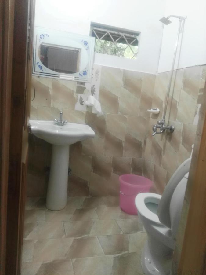 Khyber Inn İslamabad Dış mekan fotoğraf
